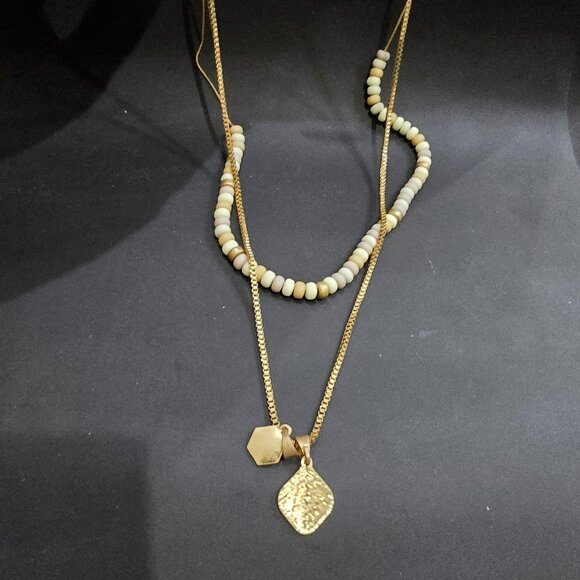 Universal Threads necklace 2 pc set & 8 pc earring NWT on card gold color lot - Picture 4 of 9